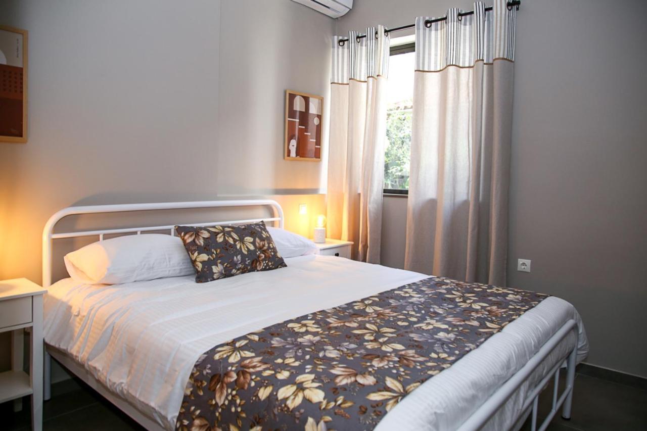 Caravin Wanderhome, 5 Min From Metro Nea Ionia Atena Exterior foto