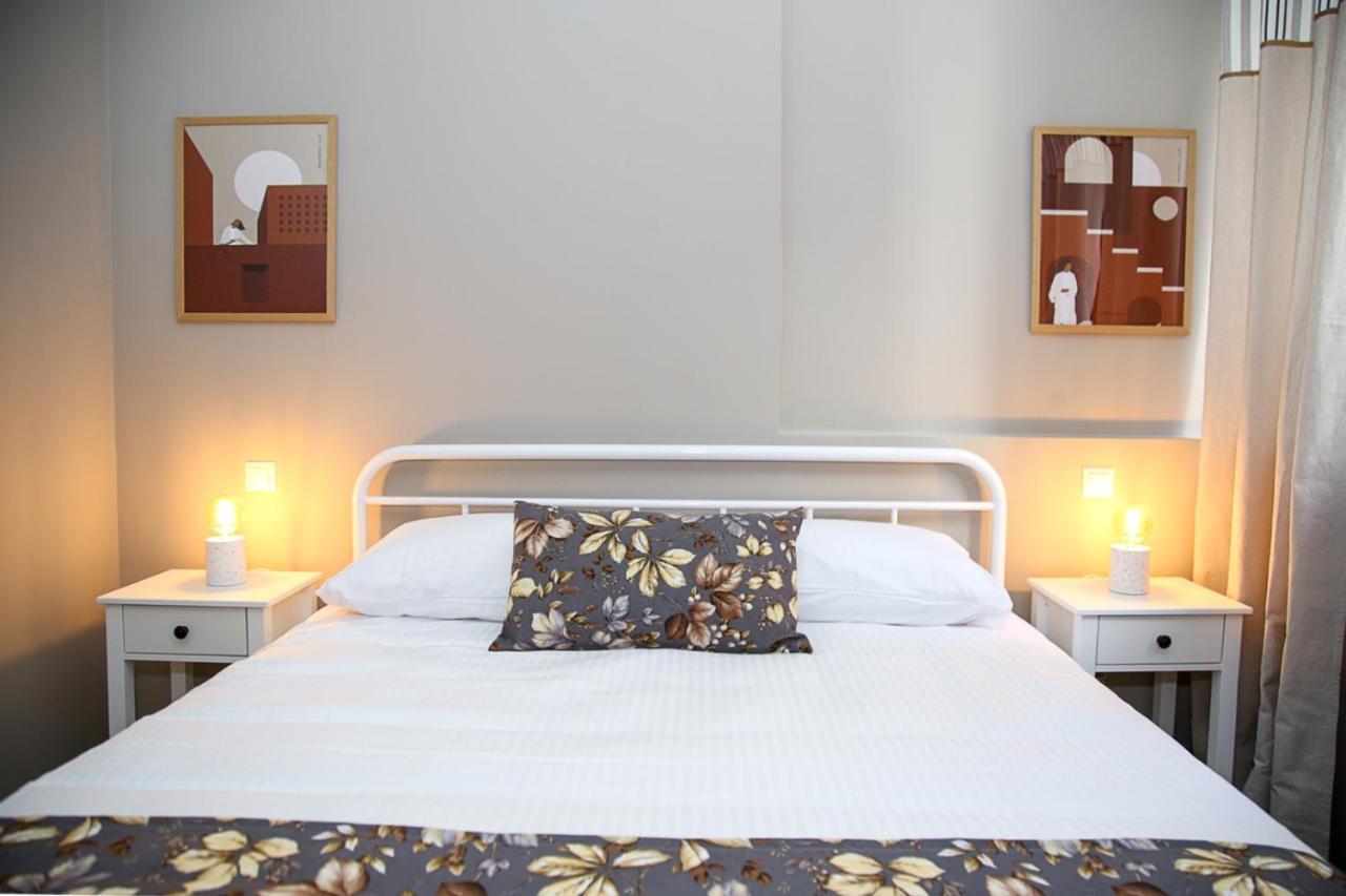 Caravin Wanderhome, 5 Min From Metro Nea Ionia Atena Exterior foto