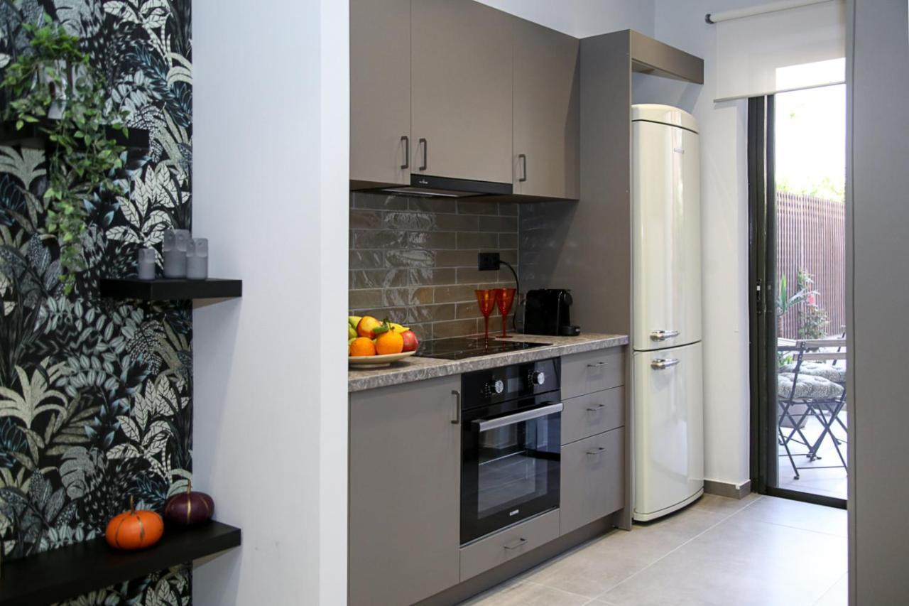 Caravin Wanderhome, 5 Min From Metro Nea Ionia Atena Exterior foto