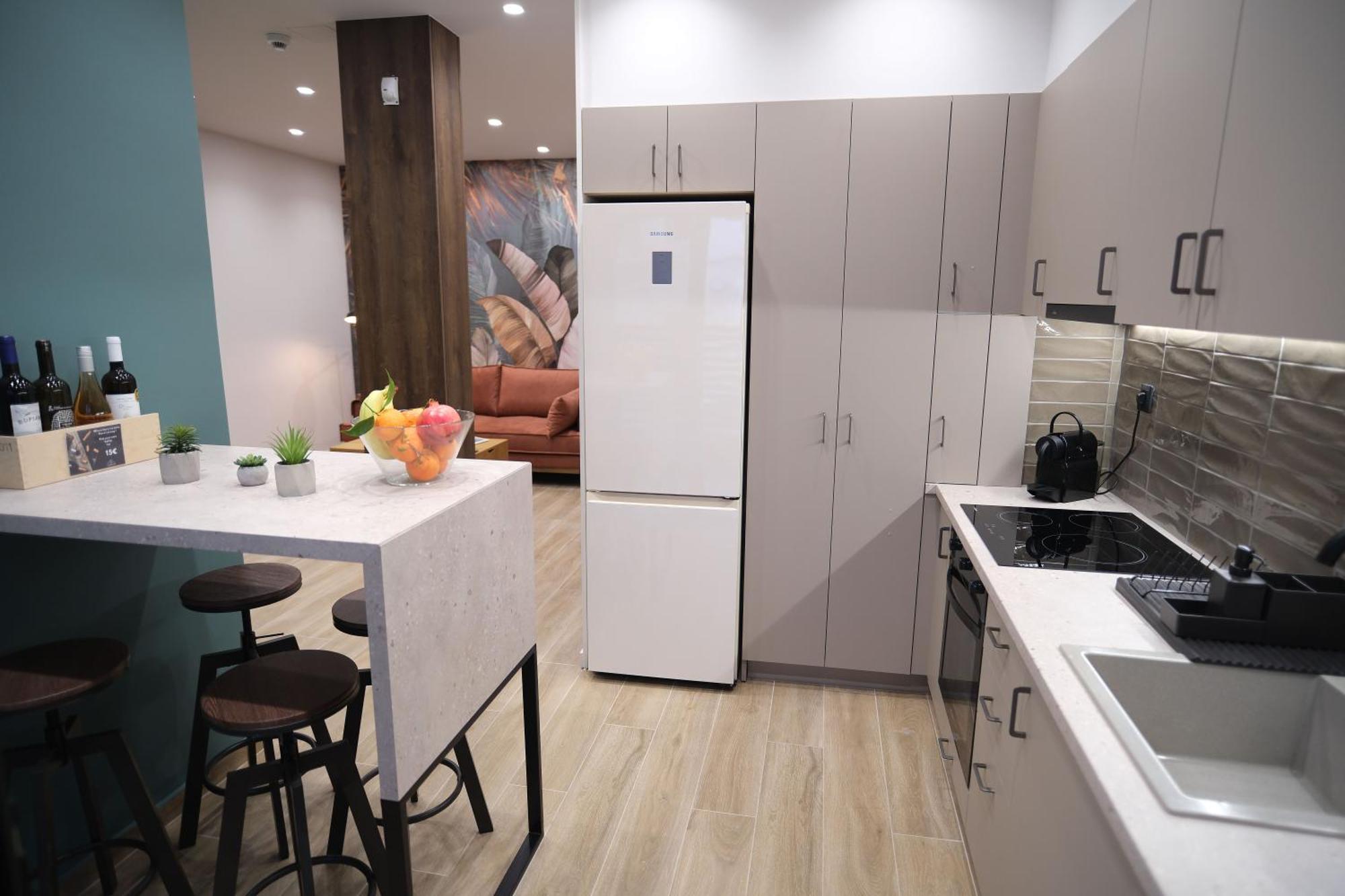 Caravin Wanderhome, 5 Min From Metro Nea Ionia Atena Exterior foto